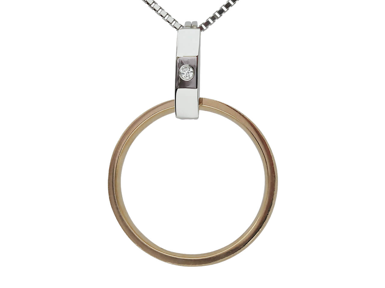 指輪をネックレスに変える「リング用ペンダント」|バンクダイヤ