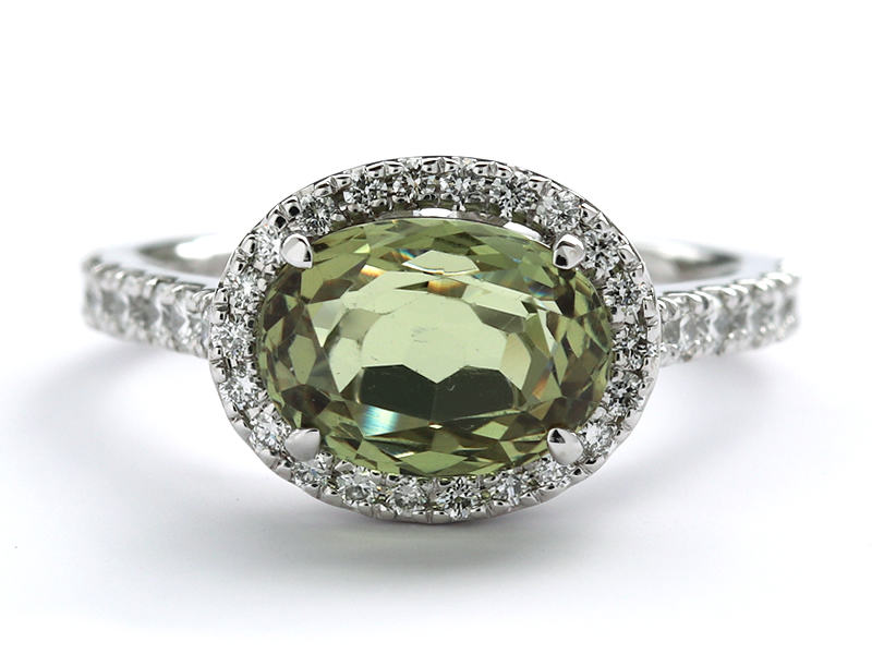 宝石の種類が不明の祖母の指輪をリフォームしたい