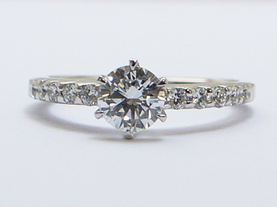 サムシングオールドの婚約指輪