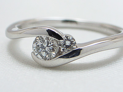 結婚式のプレゼントジュエリー