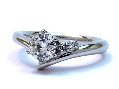バリでプロポーズの婚約指輪