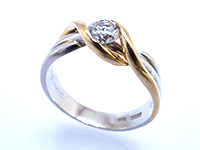 シンプルな6本爪の婚約指輪へリフォーム