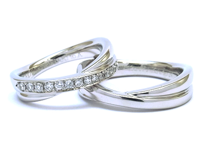 重ね付けする婚約指輪としっくりくる結婚指輪選び
