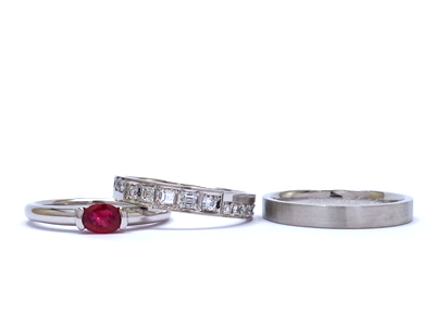 婚約指輪と結婚指輪のリフォームして新しいペアの結婚指輪を作る