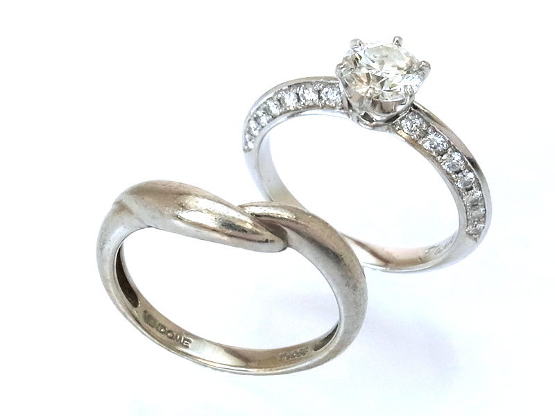 婚約指輪のリフォームの際に余ったメレ石（脇石）の活用方法