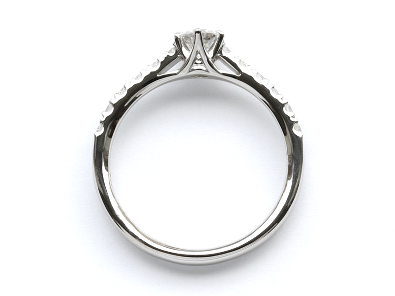 母の婚約指輪をリフォームして彼女に贈る婚約指輪を作りたい