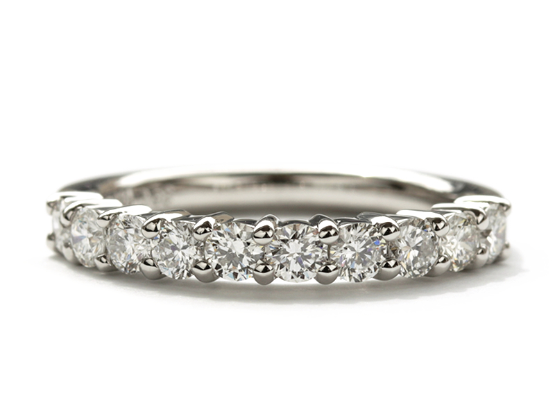 結婚10周年を記念してハーフエタニティーリングのオーダー