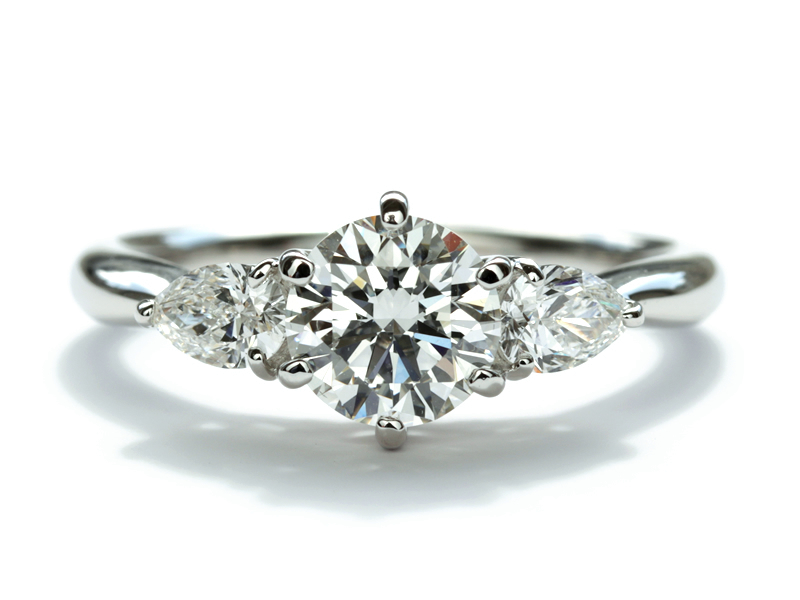 【11126話】ブランドと比較検討して辿り着いた上質の婚約指輪