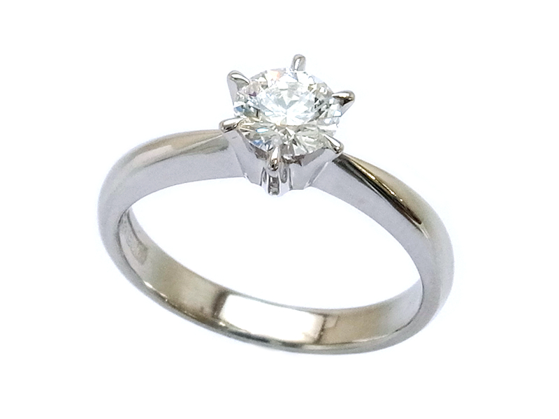 婚約指輪のリフォームを考え10年越しに出会えた希望のデザイン
