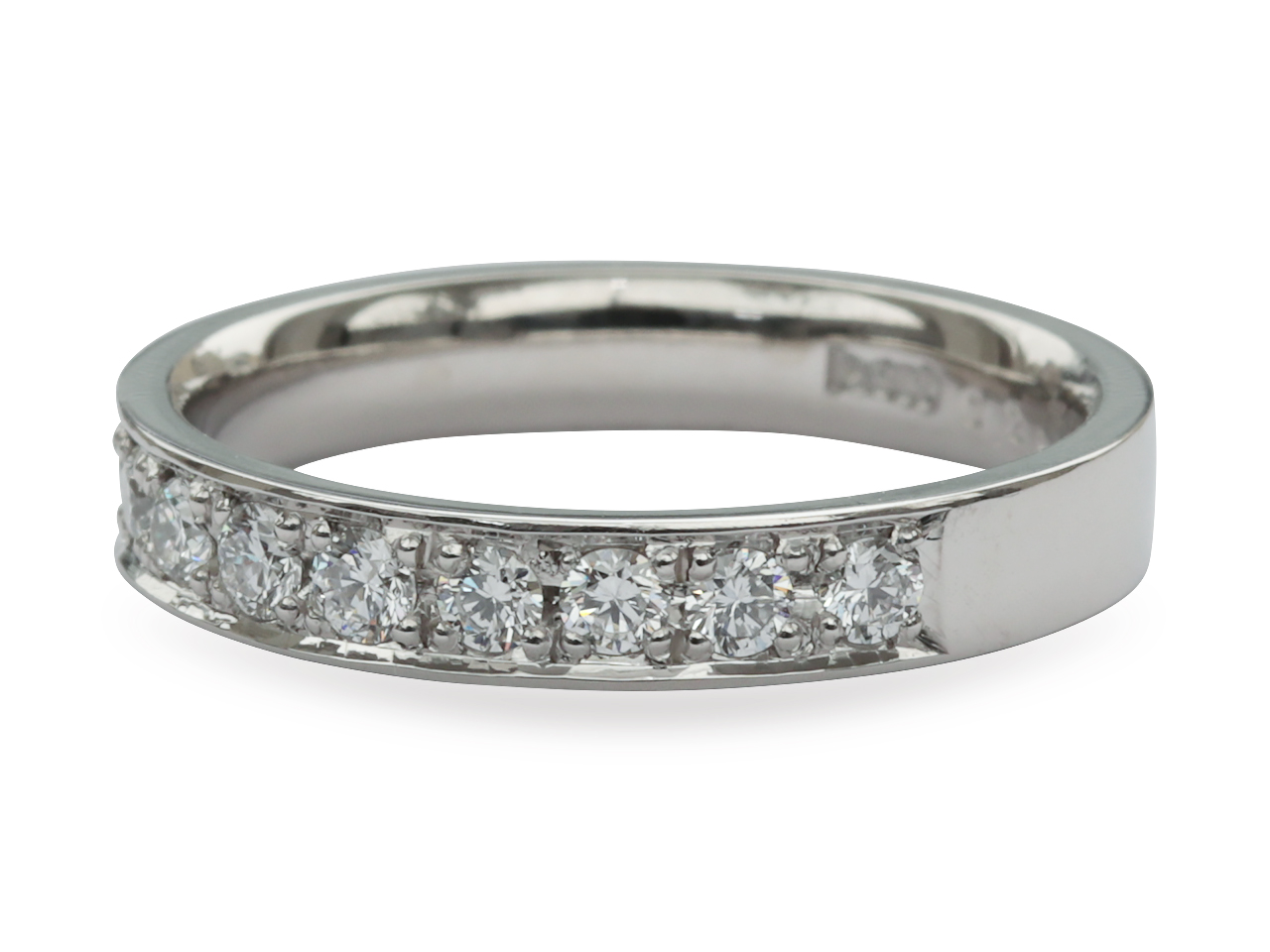 結婚10周年記念に結婚指輪と重ね付けできるエタニティリングを
