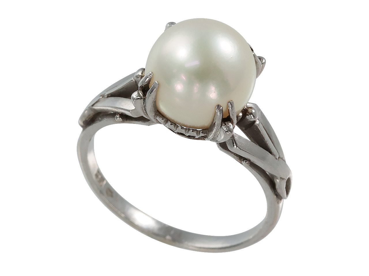 母の真珠の指輪を冠婚葬祭用のリングにリフォーム