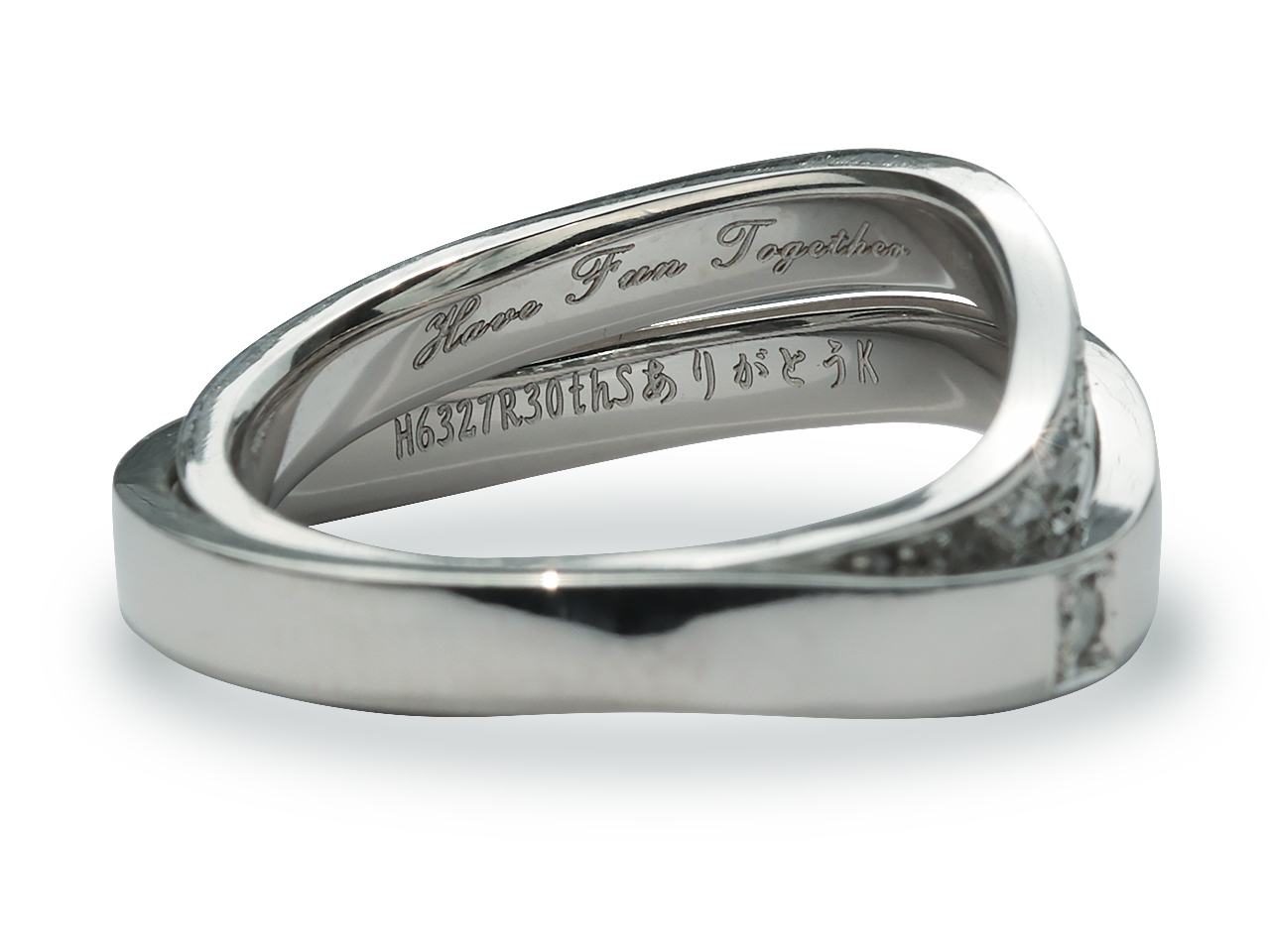 母が遺したジュエリーの使い道は結婚30年記念の夫婦の結婚指輪