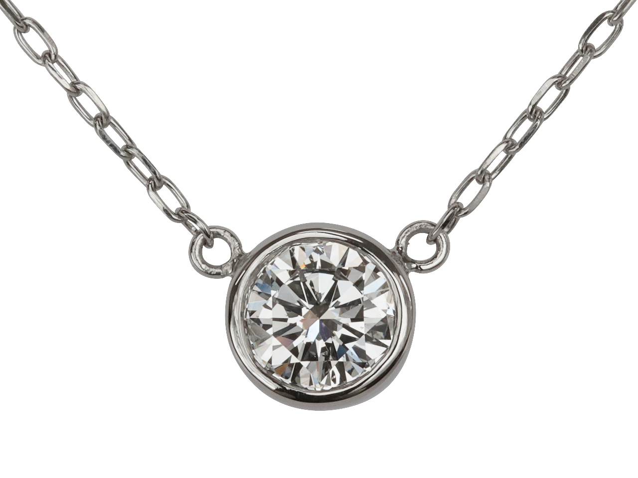 母の婚約指輪を娘へ、成人祝いに贈るネックレス