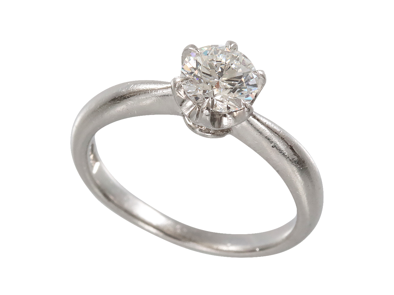 婚約指輪のダイヤをネックレスにリフォームして日常アイテムへ