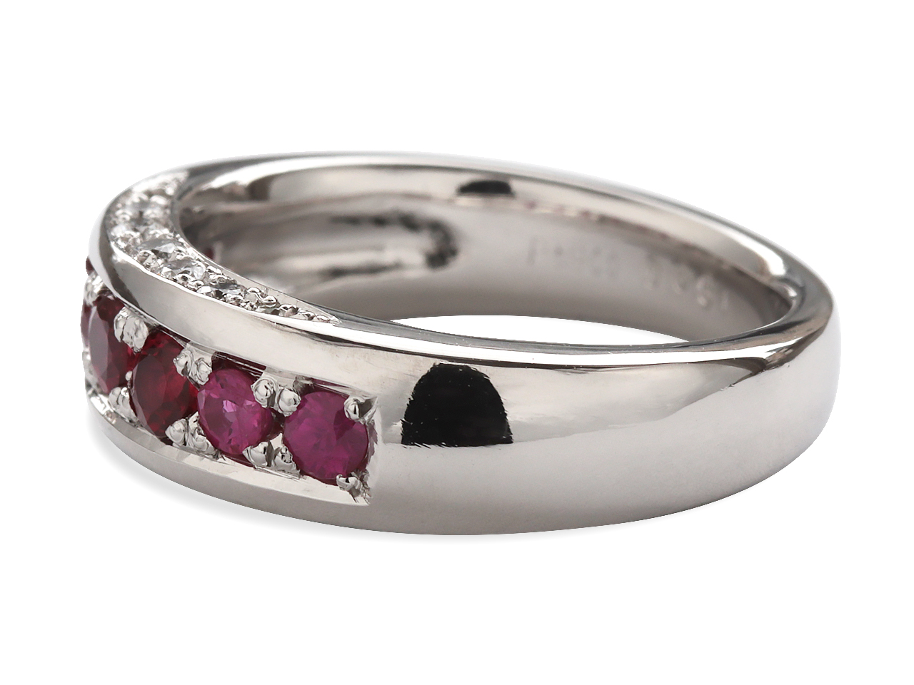 還暦祝いのルビーリングと結婚指輪を1本にまとめてリフォーム