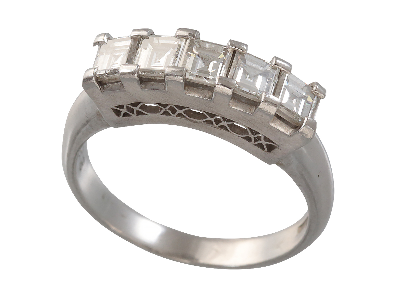 受け継いだバケットダイヤ5石を手元になじむハーフエタニティへ