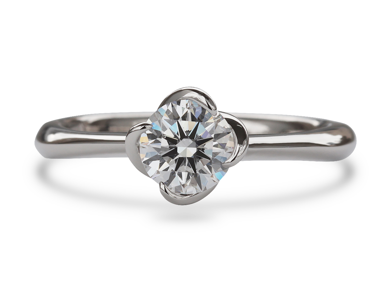 趣味も婚約指輪も。ラボダイヤモンドで叶えた二人らしい決断