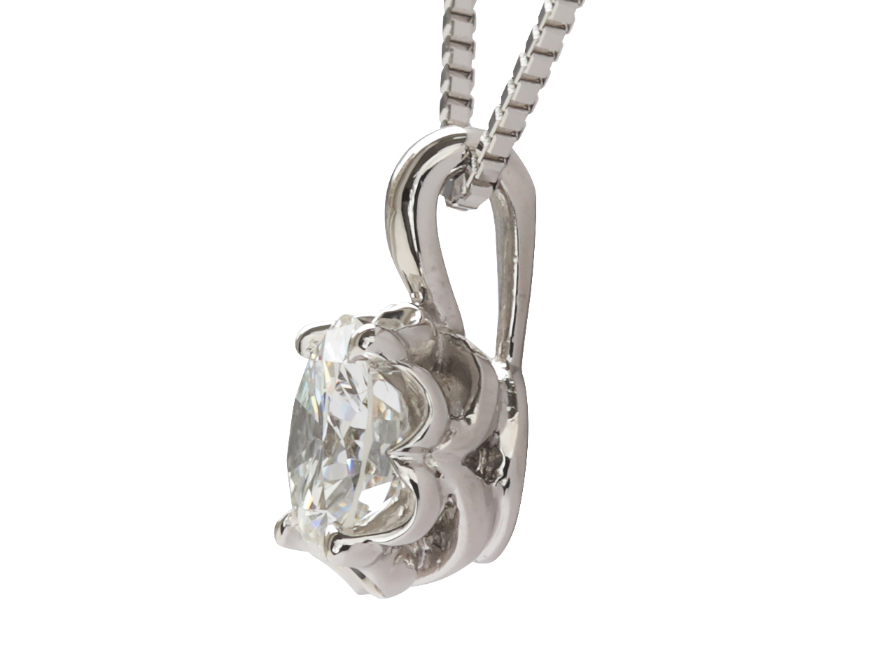 結婚10周年の贈り物。祖母の0.5ctダイヤを軽やかな日常へ