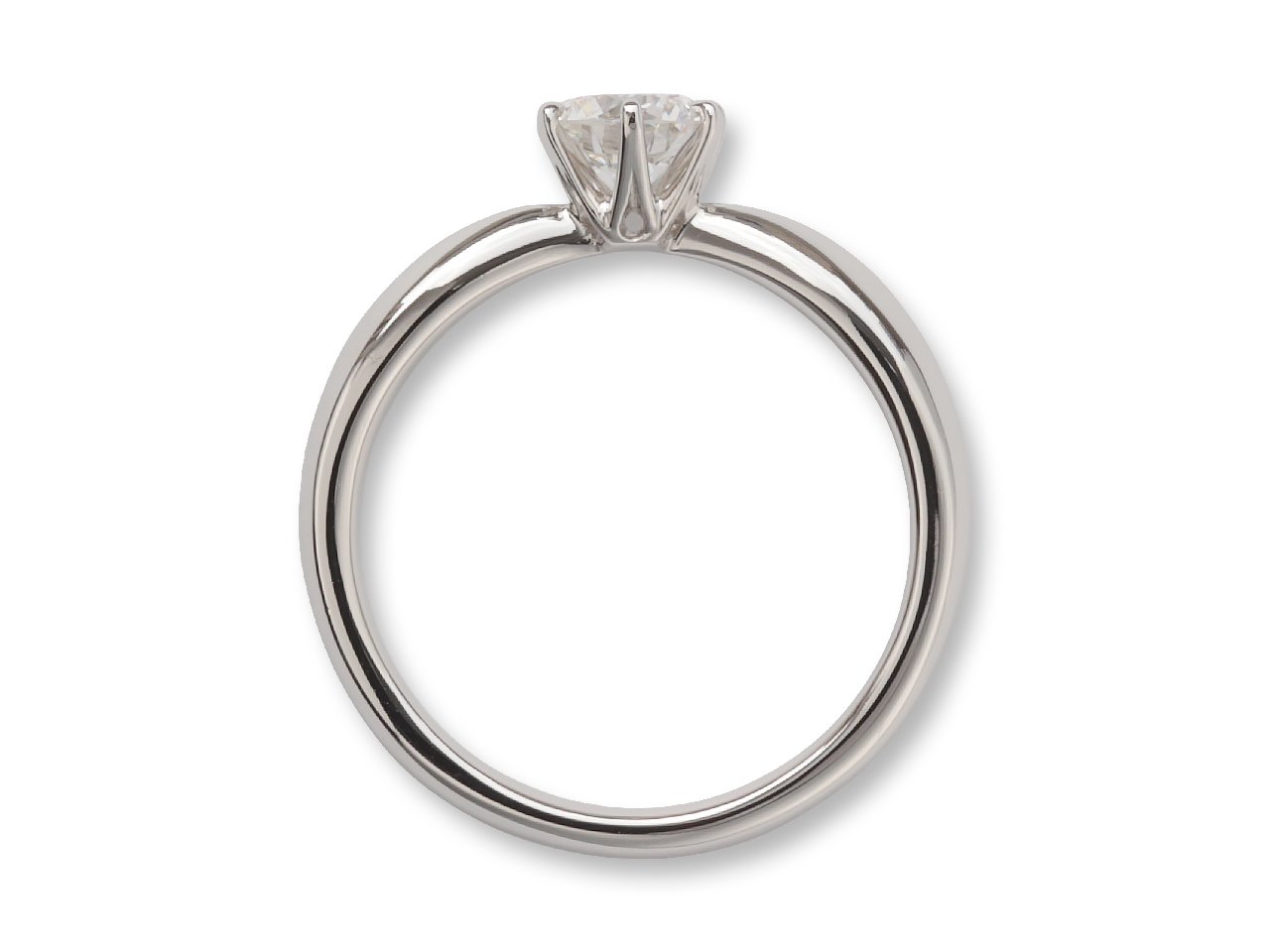 父の結納返しを婚約指輪へ。家族の想いを受け継ぐジュエリー