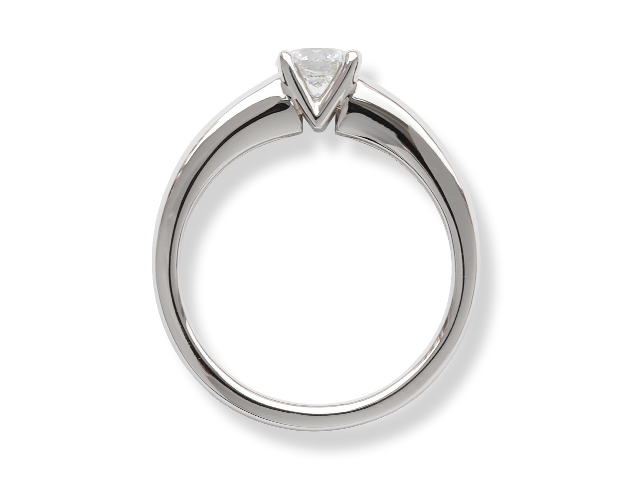 かつての婚約指輪を、輝きあふれる一生もののデイリーリングへ