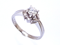 ４０年前の婚約指輪のリフォーム