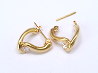 壊れたピアスをリフォーム