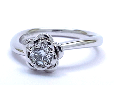 母から娘へ婚約指輪を親子で作る